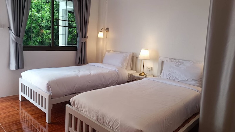 ห้อง Deluxe โรงแรมบุญรวย สายไหม